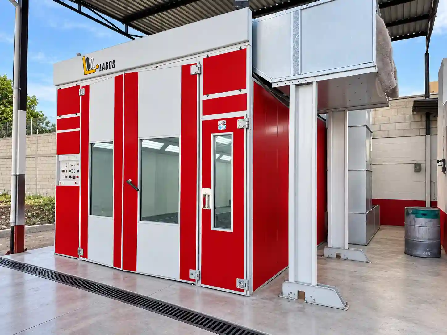 Cabina profesional de pintura automotriz en Pachuca